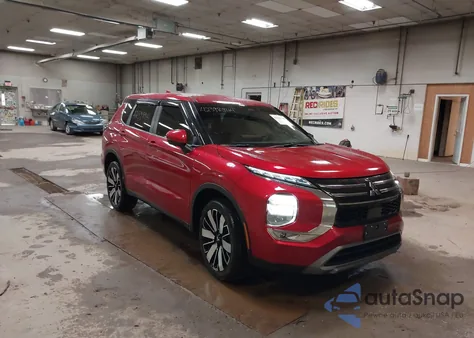 2025 Mitsubishi Outlander Se/Diamond Trail Edition из США, поврежденный, VIN JA4J4VA82SZ014128